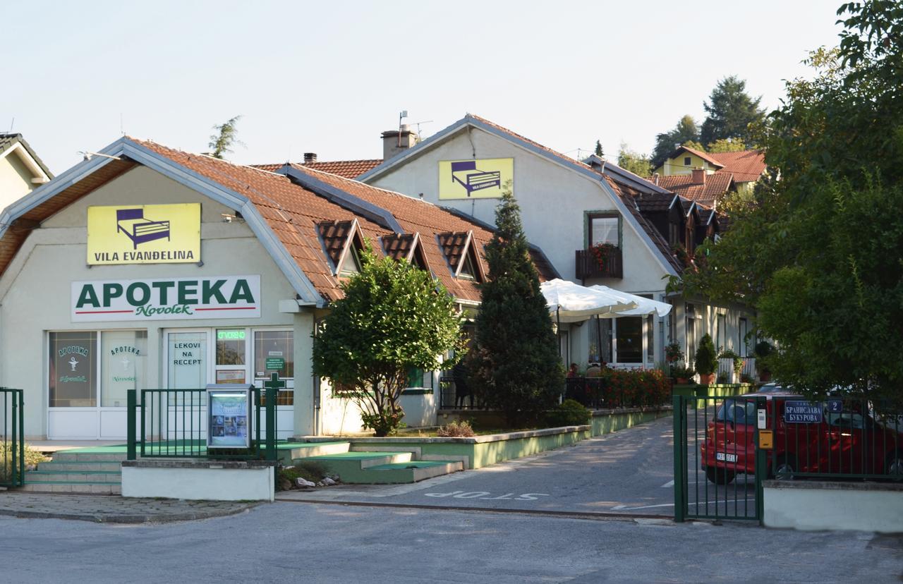 B&B Villa Evandjelina Sremska Kamenica Dış mekan fotoğraf